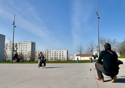 Sitting Tour - Portrait habitants - résidence de création - art participatif - les mureaux, Mantes-la-Jolie, Chanteloup-les-Vignes - viviane rabaud - tugdual de bonviller